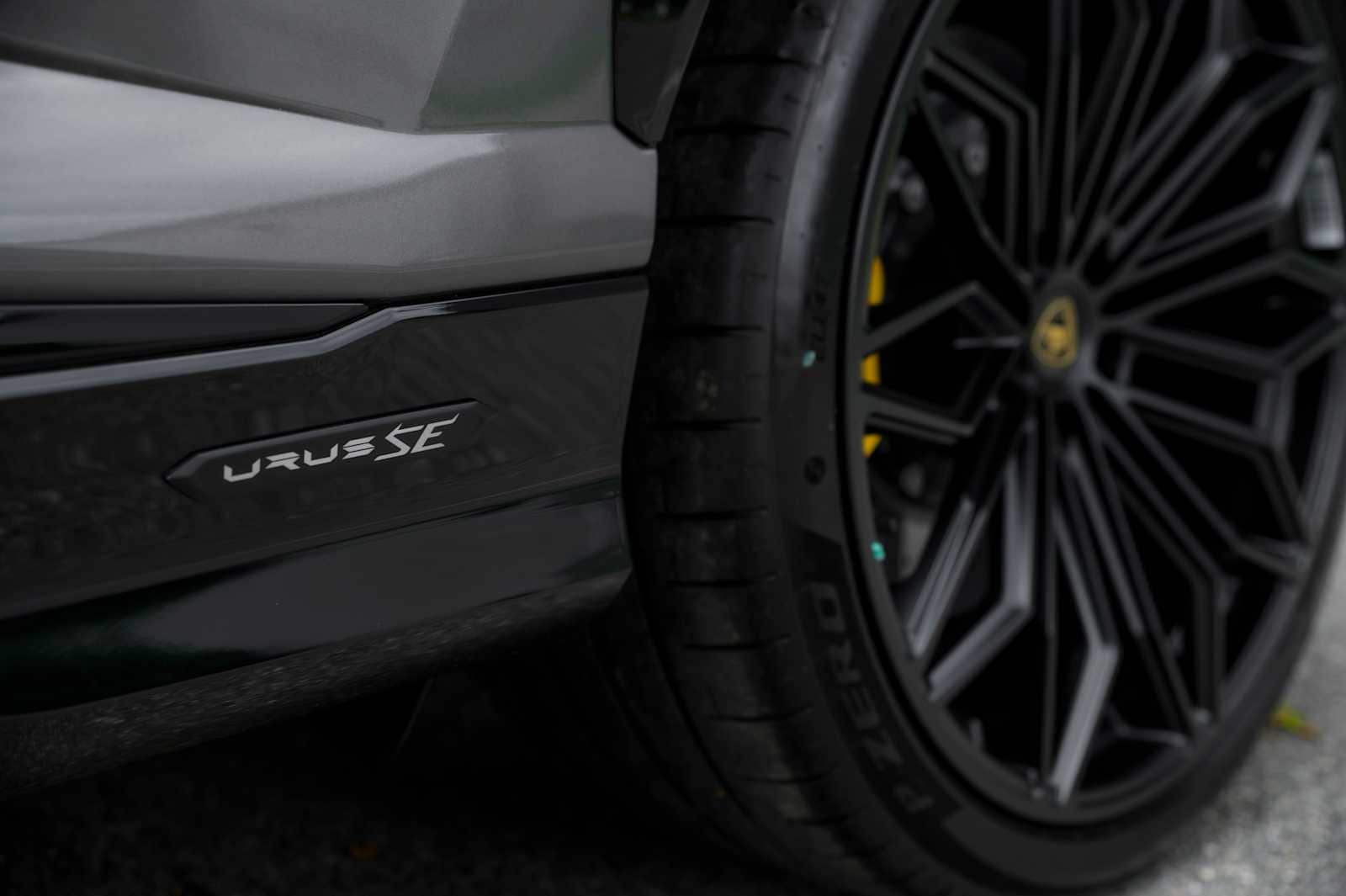2026 Lamborghini Urus SE - Photo 15
