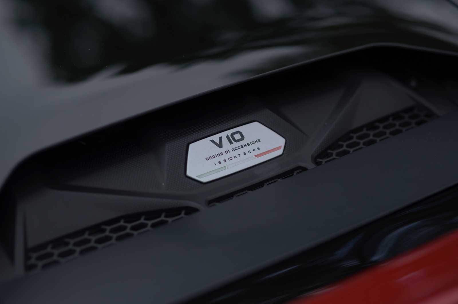 2021 Lamborghini Huracan EVO - Photo 14