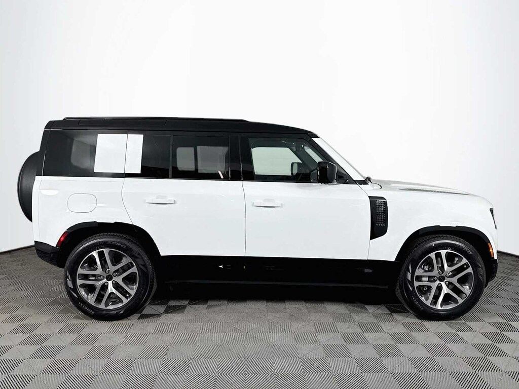 New 2026 Land Rover Defender 110 X-Dynamic SE SUV