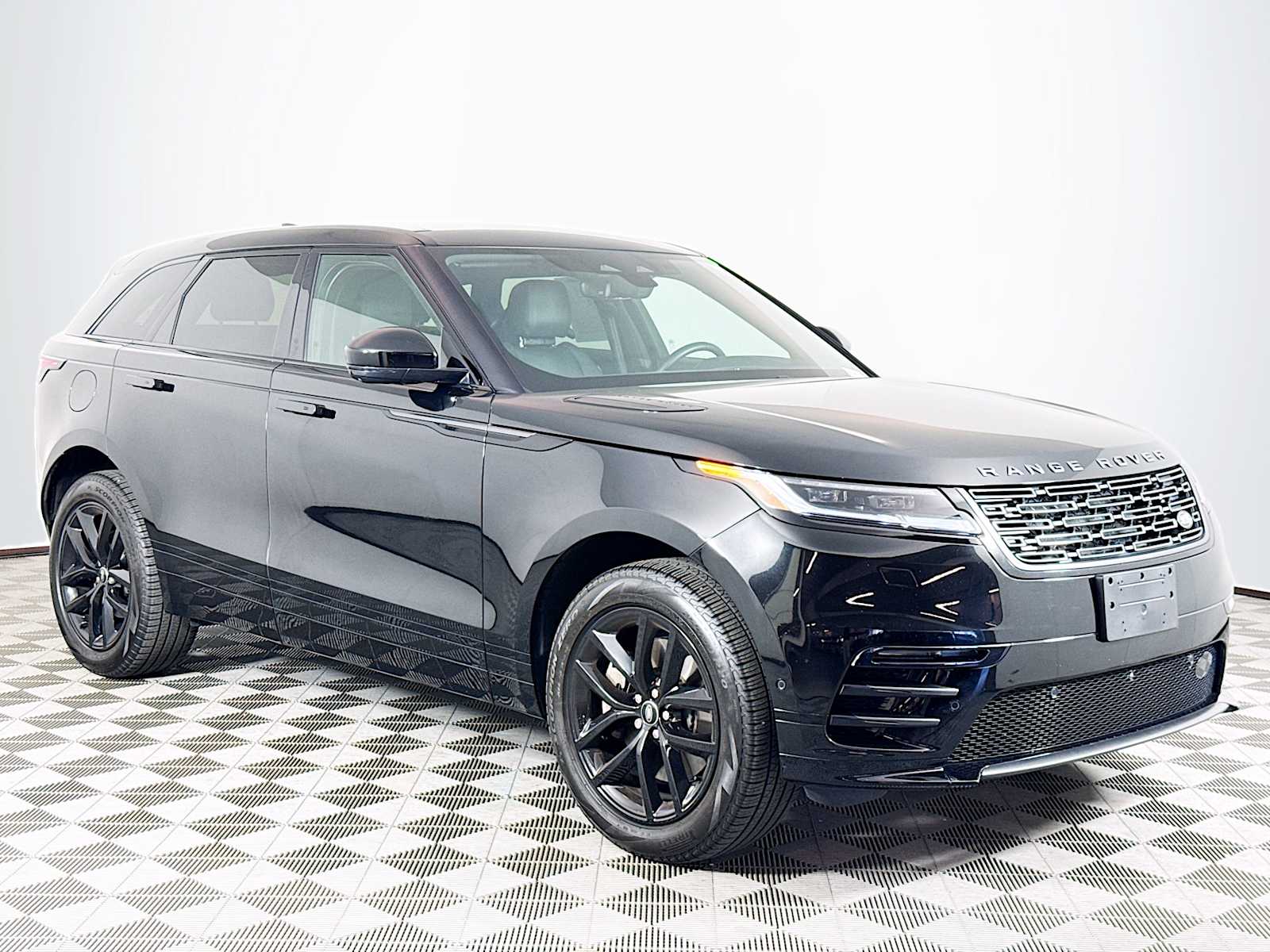 Certified 2026 Land Rover Range Rover Velar P250 Dynamic SE SUV