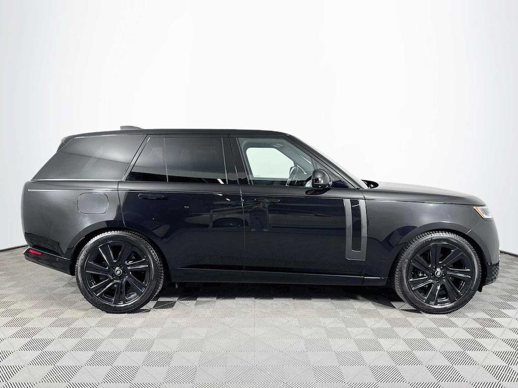 Used 2023 Land Rover Range Rover P400 SE SUV