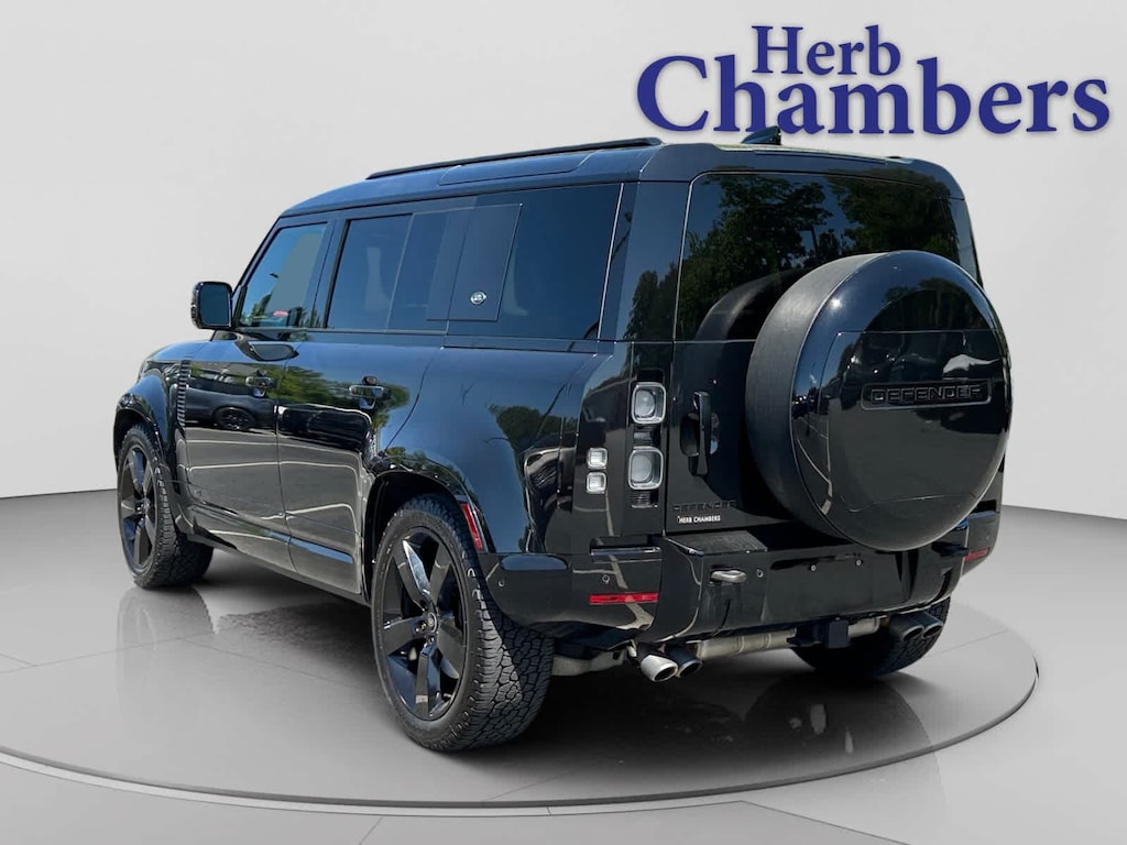 Used 2024 Land Rover Defender 110 V8 SUV