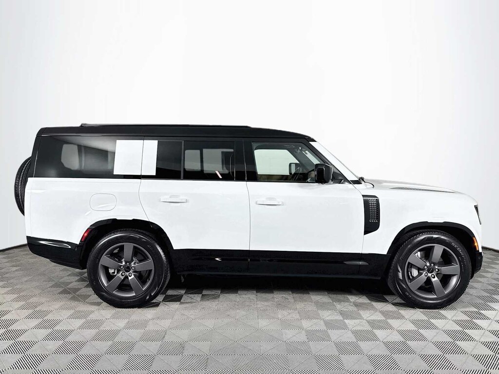 Certified 2026 Land Rover Defender 130 X-Dynamic SE SUV