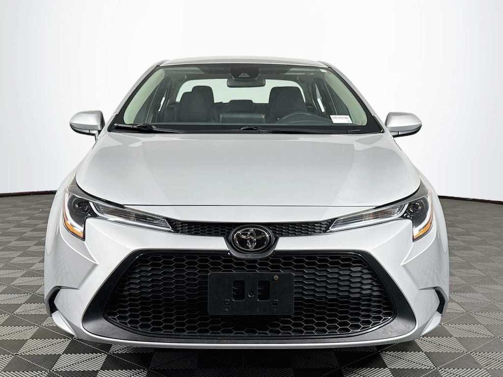 Used 2022 Toyota Corolla LE Sedan