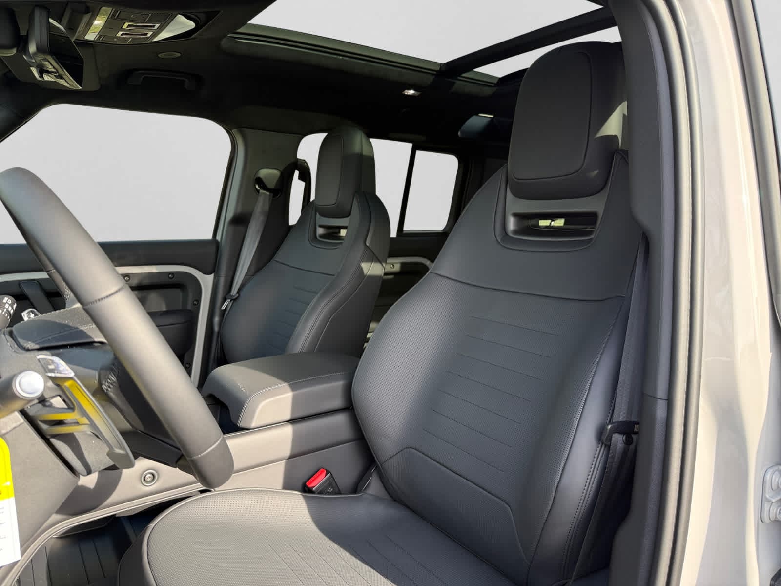 2026 Land Rover Defender OCTA - Photo 20