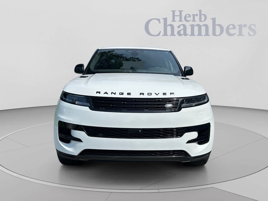 Used 2025 Land Rover Range Rover Sport SE SUV