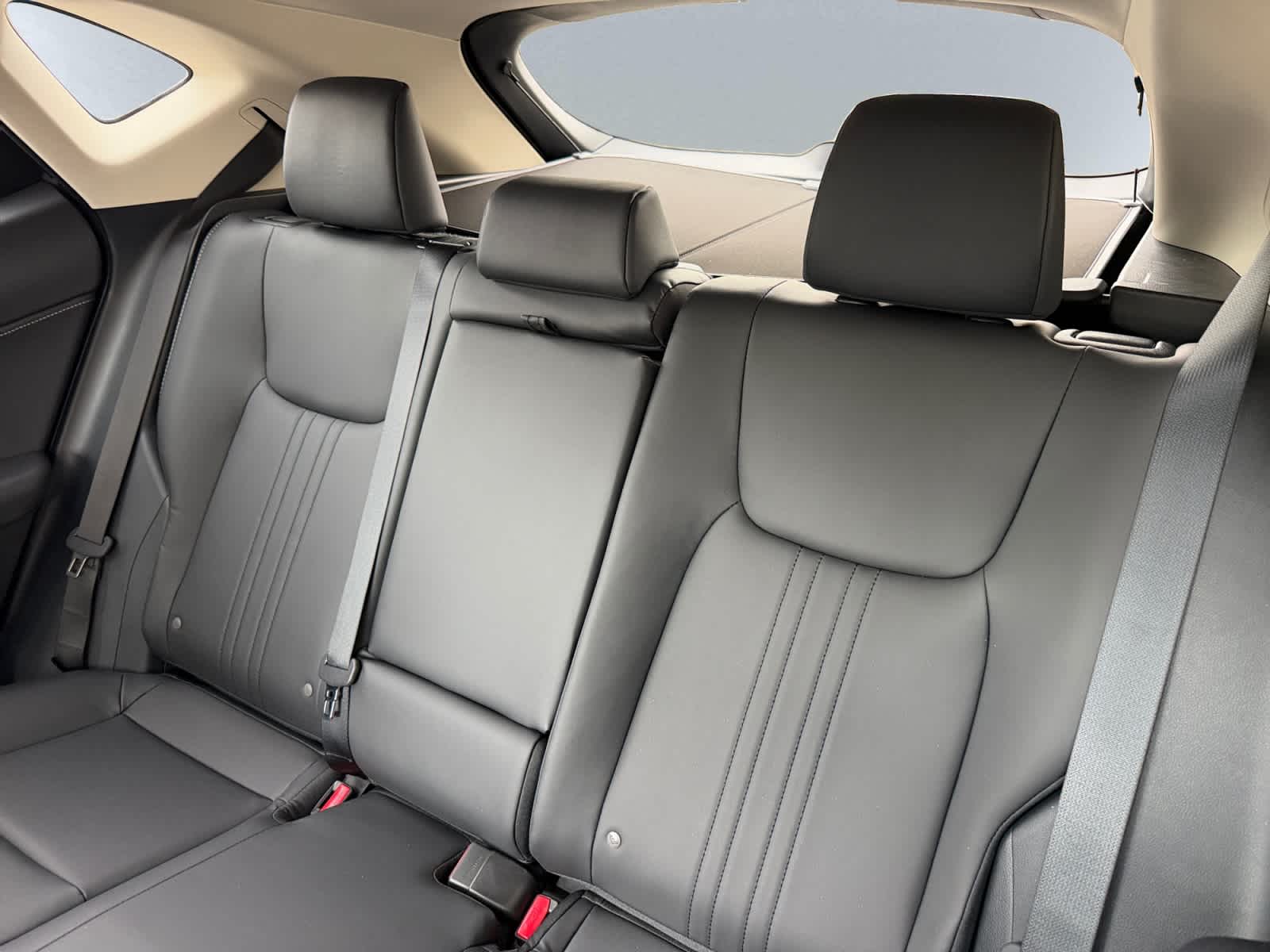 2026 Lexus NX 350 - Photo 16