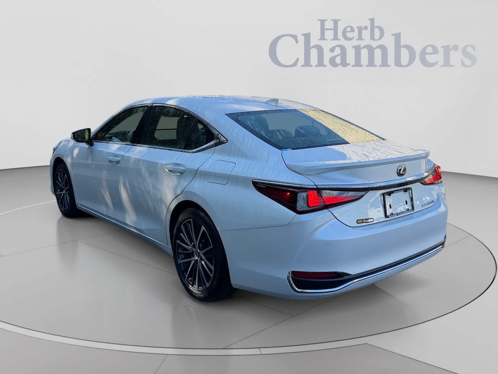 Certified 2025 Lexus ES 300h Sedan