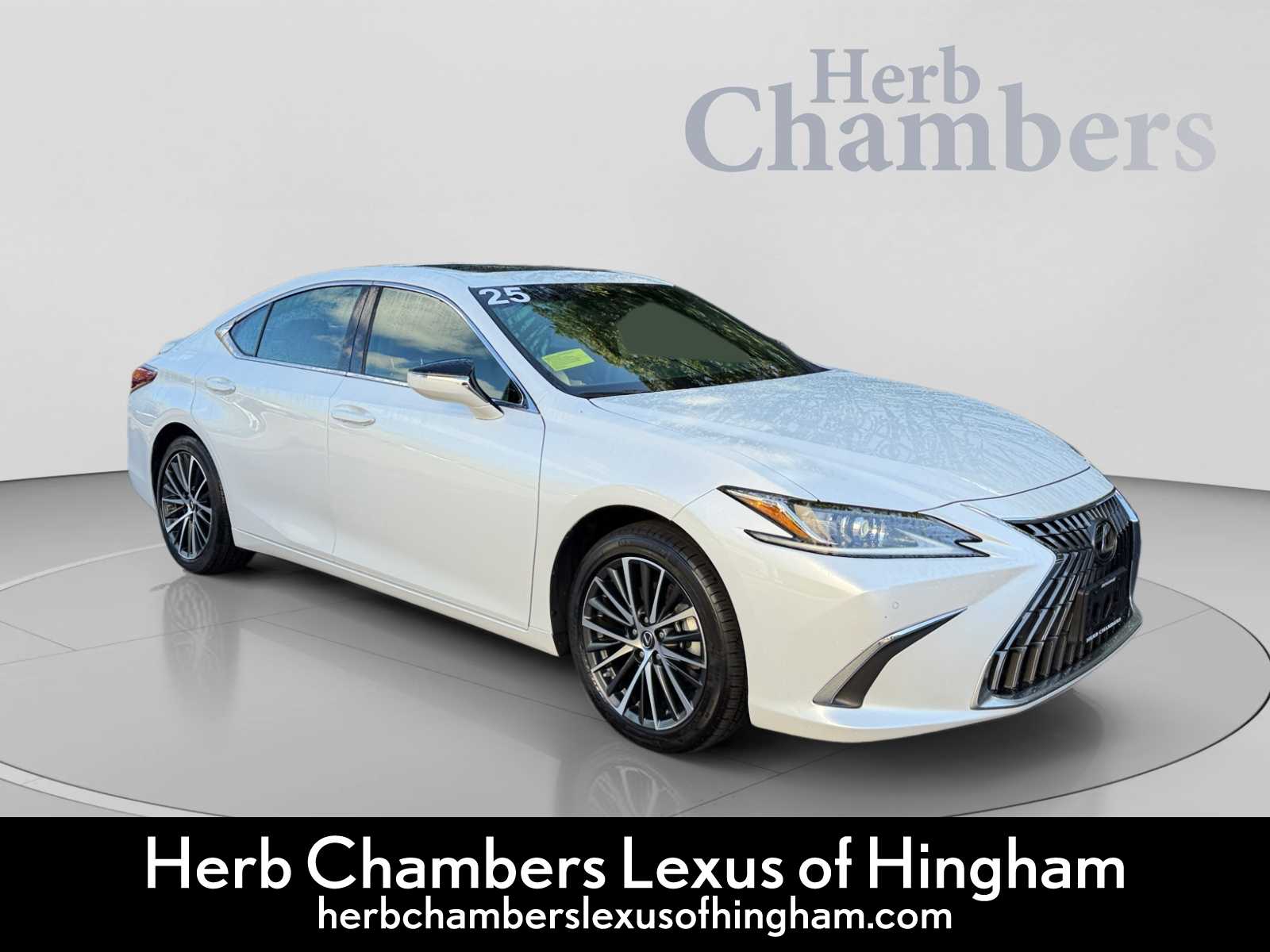 2025 Lexus ES Hybrid
