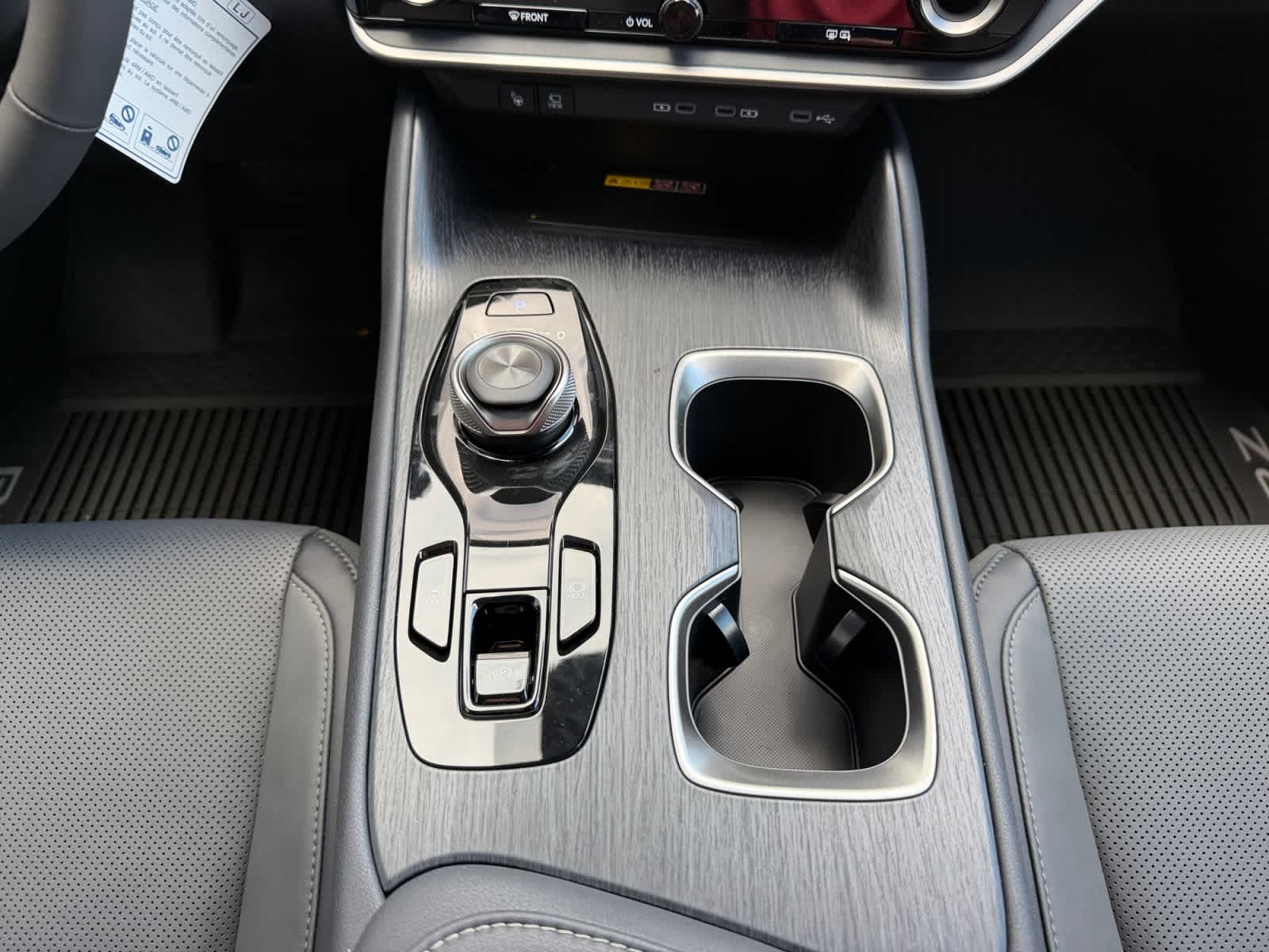 2026 Lexus RZ Premium - Photo 11