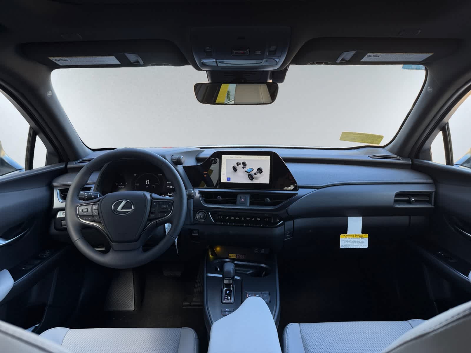 2026 Lexus UX Hybrid 300h Premium - Photo 4