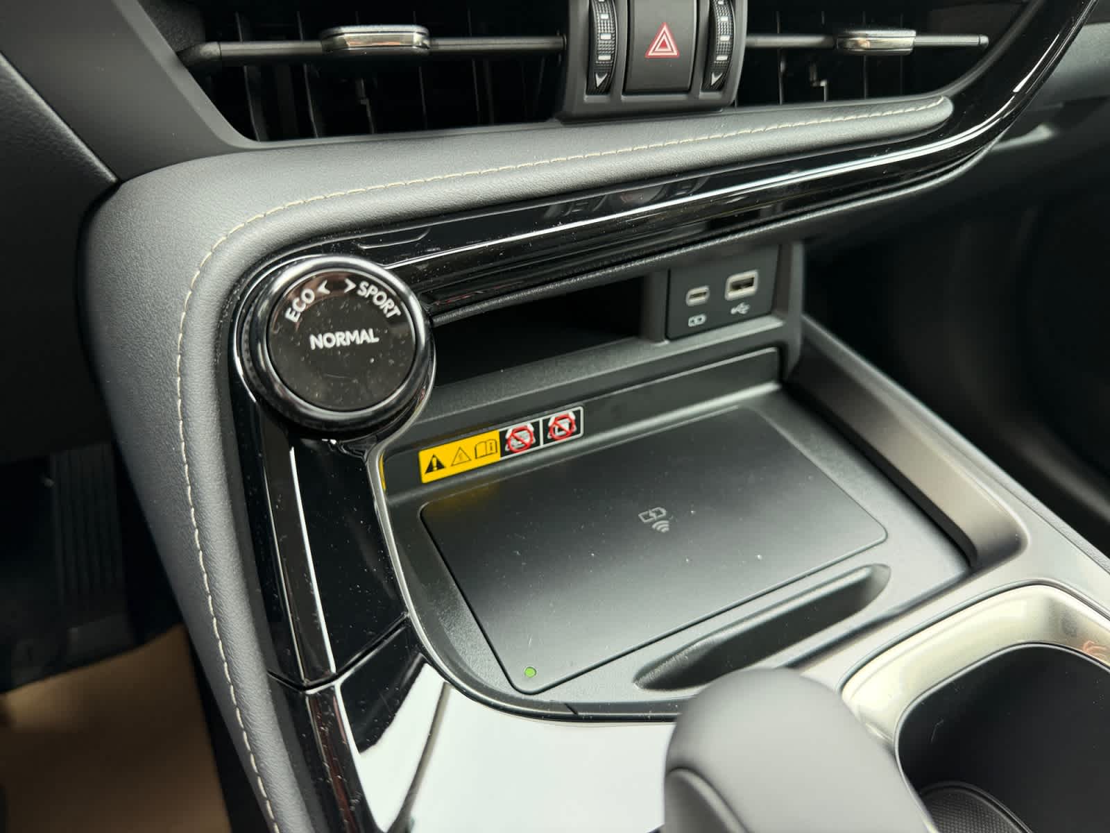 2026 Lexus NX 350 - Photo 18