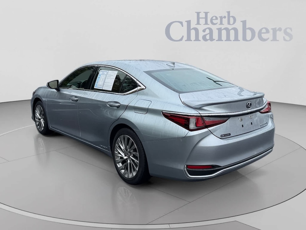 Certified 2022 Lexus ES 300h Luxury Sedan