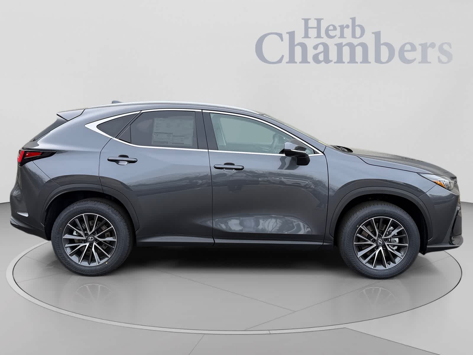 2026 Lexus NX 350 - Photo 12
