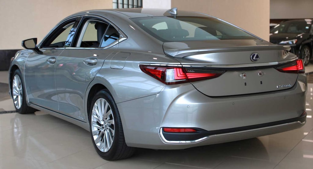 Used 2020 Lexus ES 300h Luxury Sedan