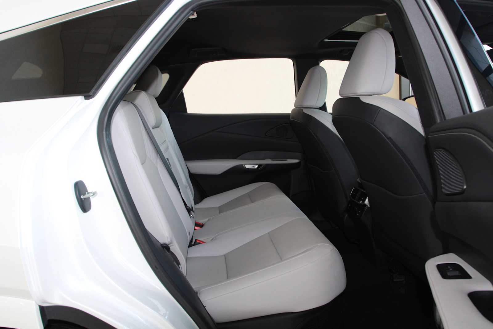 2026 Lexus RX Hybrid 350h - Photo 29
