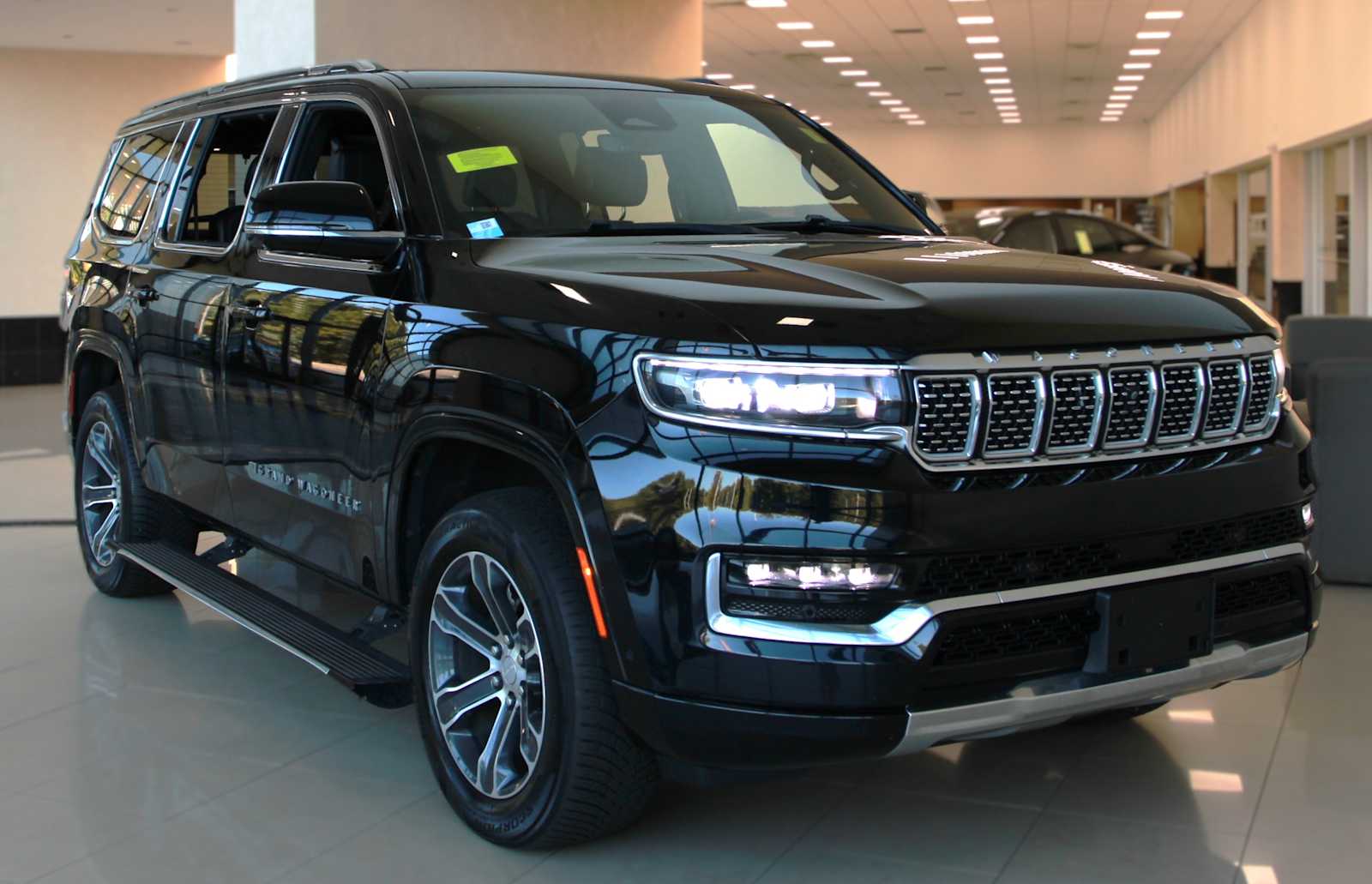 2022 Jeep Grand Wagoneer