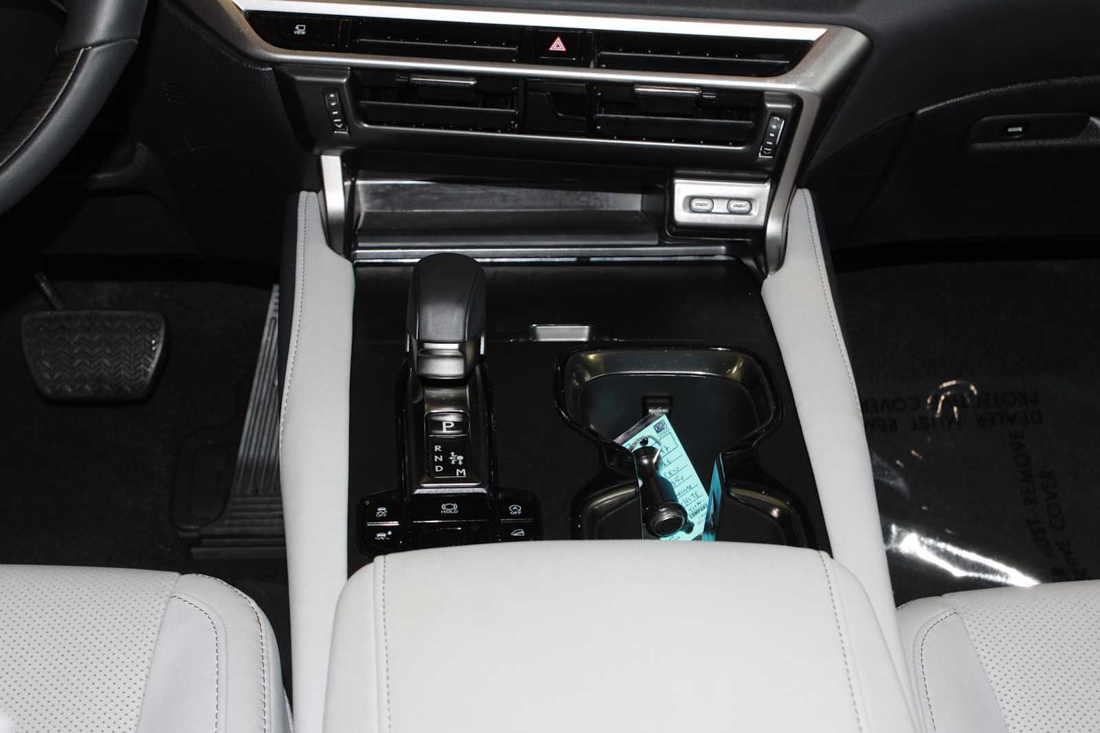 2026 Lexus RX 350 - Photo 33