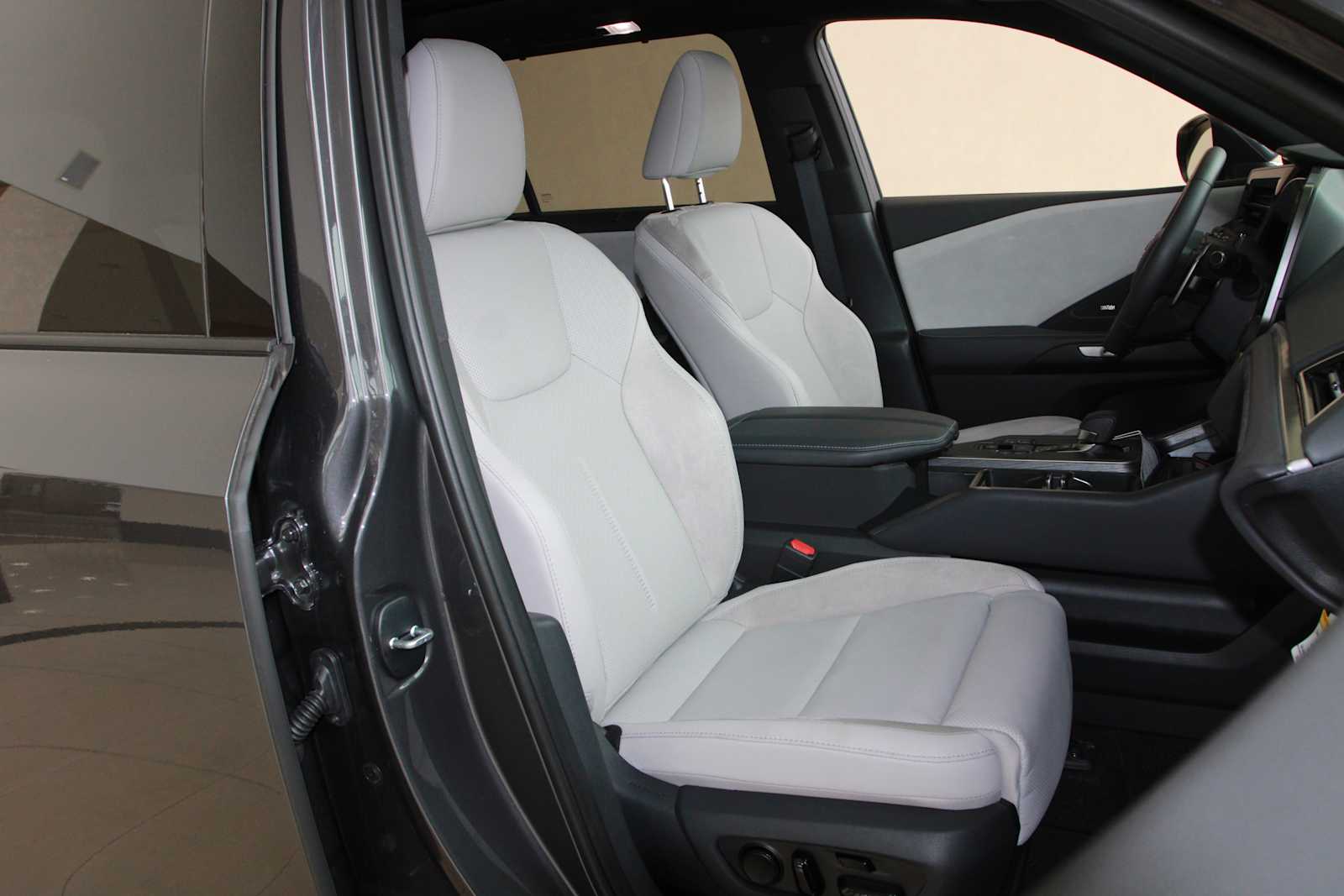 2026 Lexus TX 350 Luxury - Photo 21