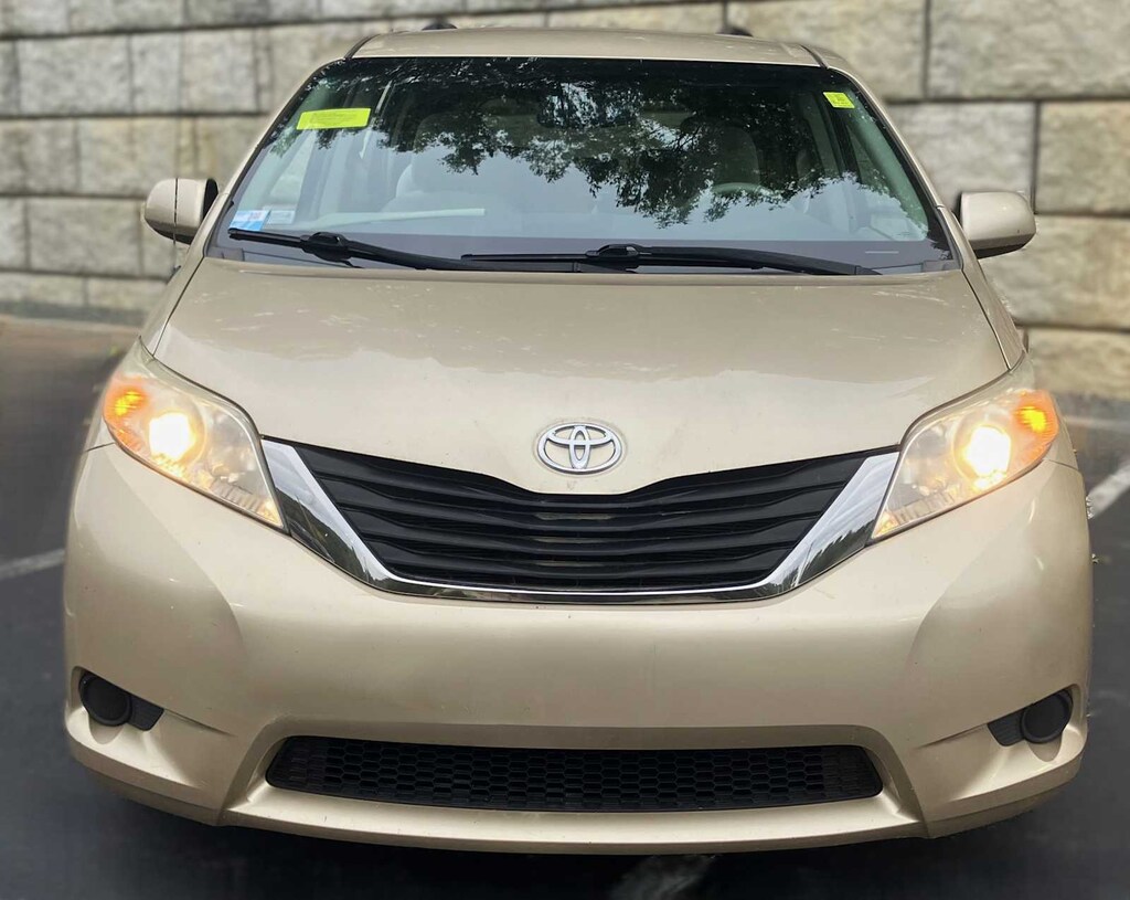 Used 2011 Toyota Sienna LE Van