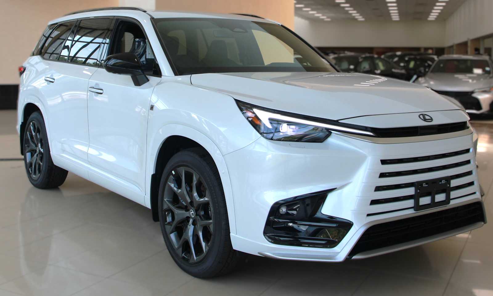 2026 Lexus TX Hybrid