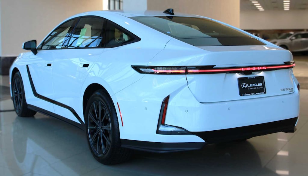 New 2026 Lexus ES 500e LUXURY AWD SEDAN