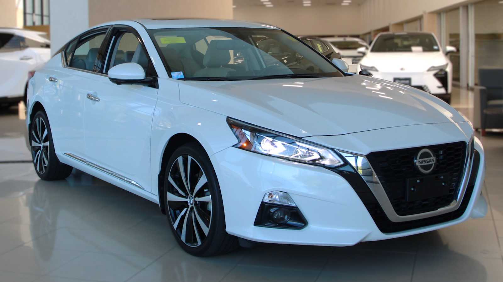 2022 Nissan Altima Platinum