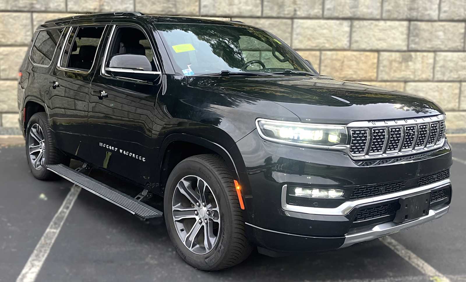 2022 Jeep Grand Wagoneer