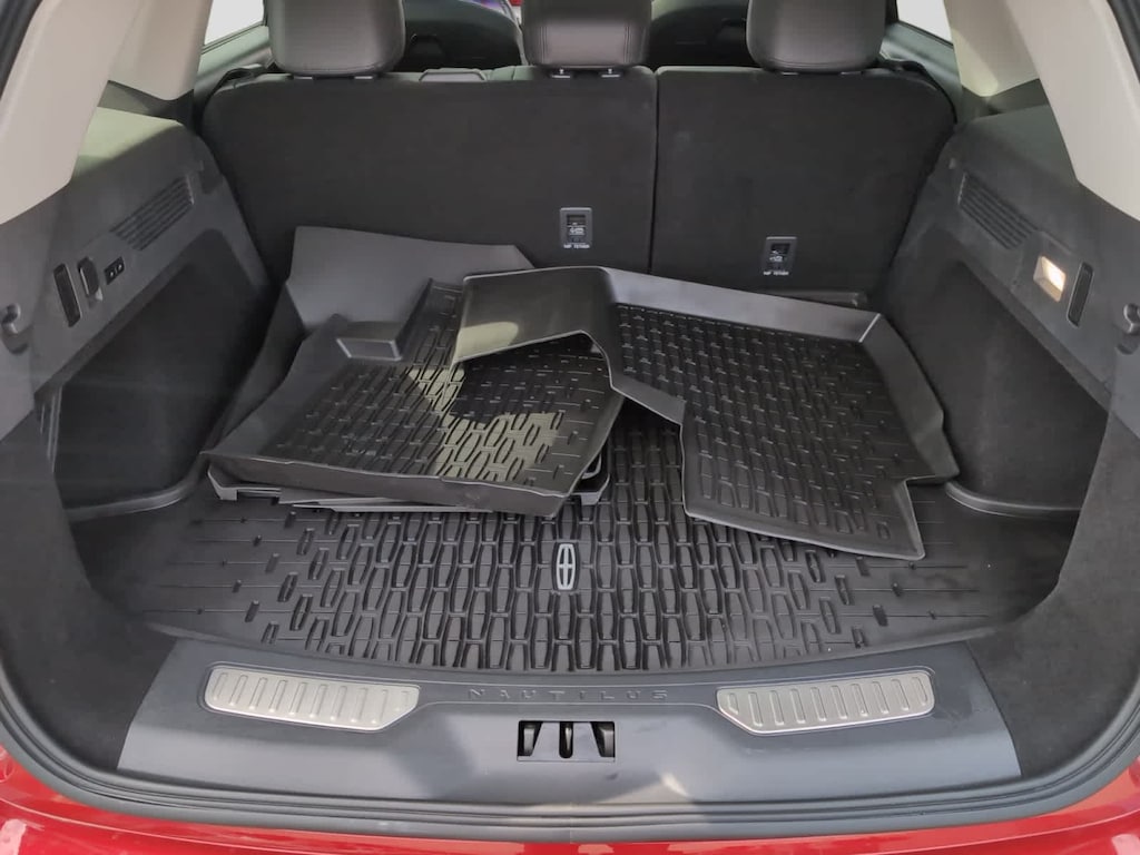 Certified 2024 Lincoln Nautilus Premiere SUV