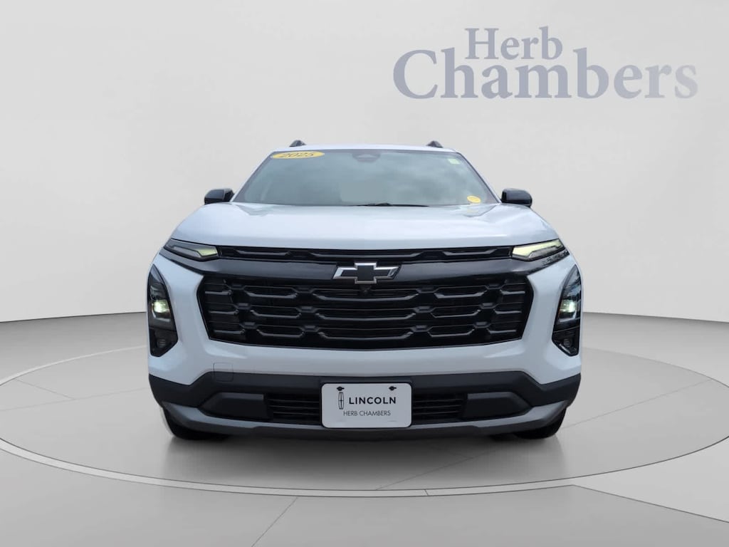 Used 2025 Chevrolet Equinox LT SUV