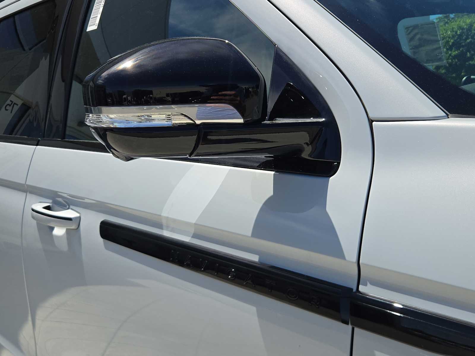 2026 Lincoln Navigator Reserve - Photo 8
