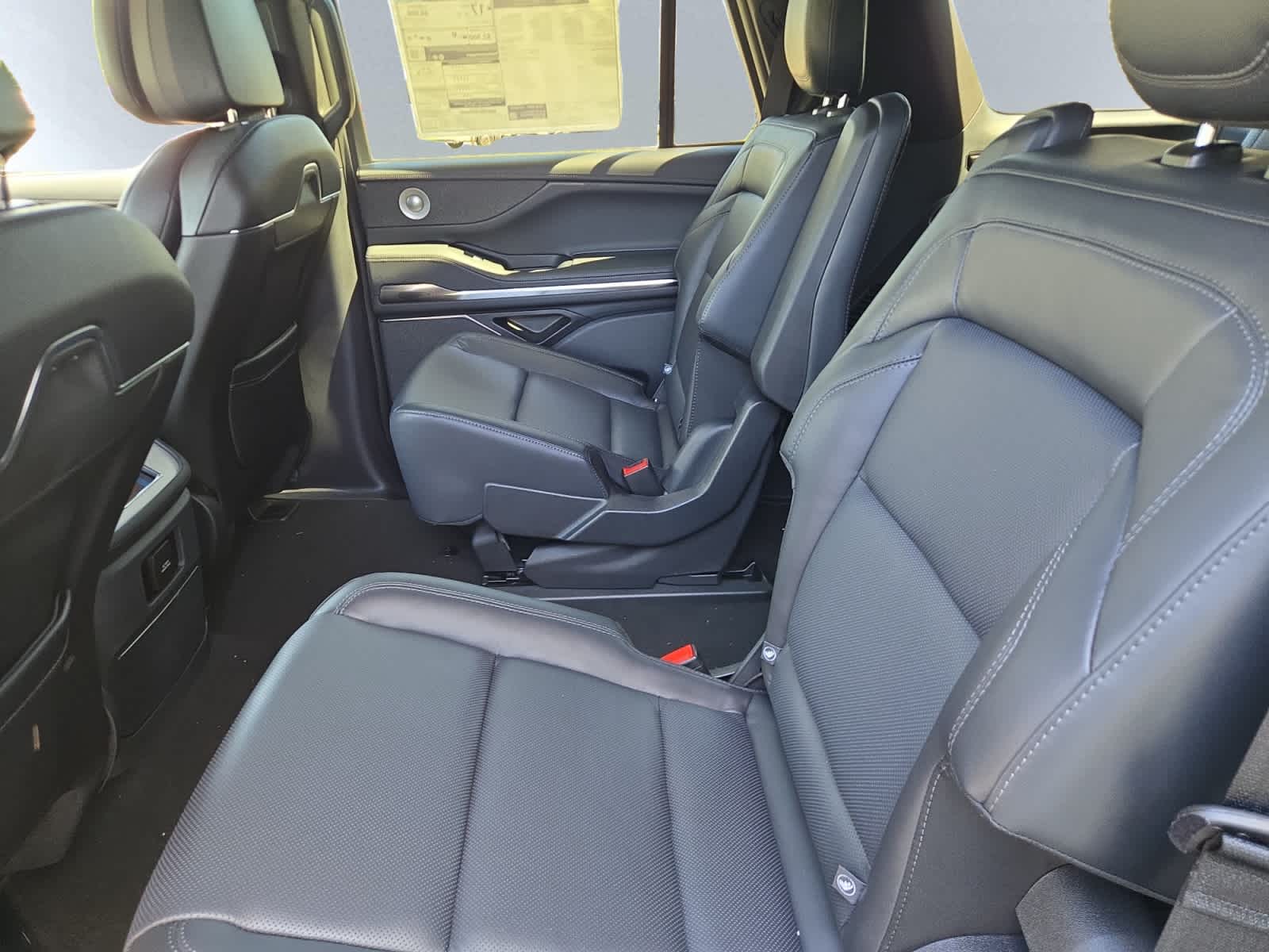 2026 Lincoln Navigator Reserve - Photo 13
