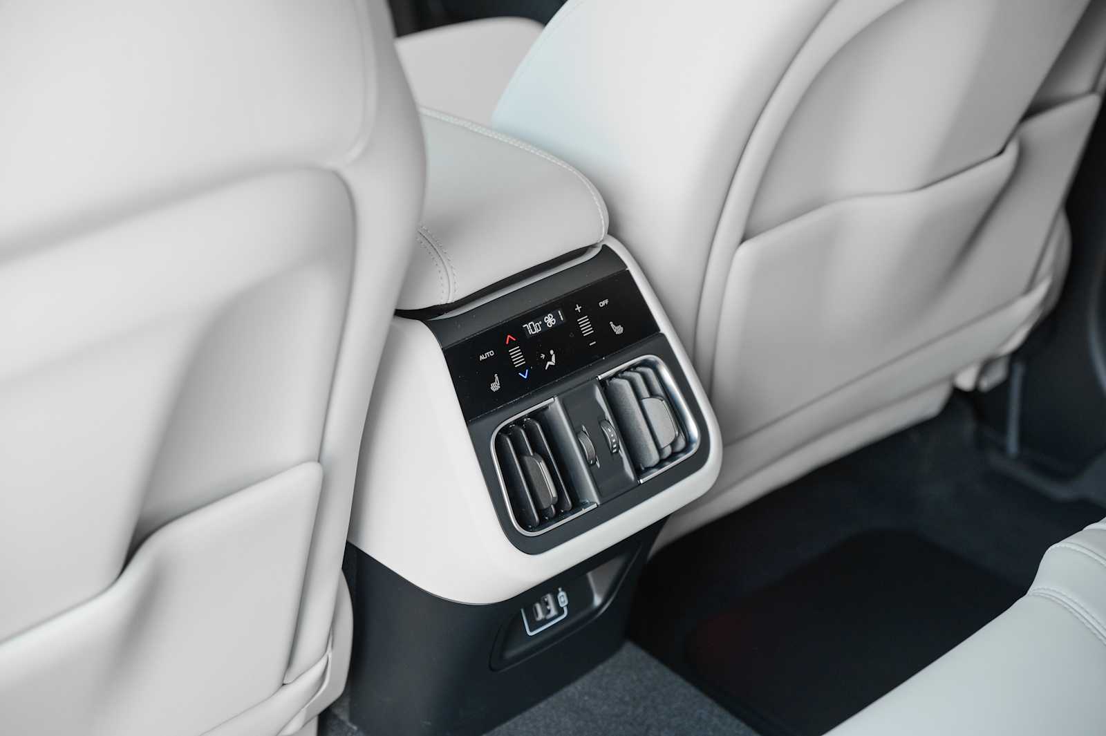 2026 Maserati Grecale Modena V6 - Photo 46