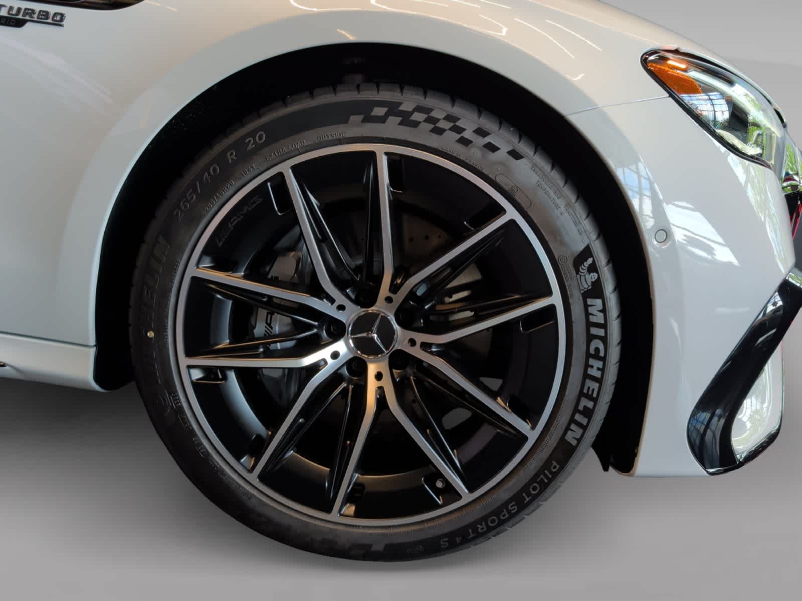 2026 Mercedes-Benz E-Class AMG E53 - Photo 17