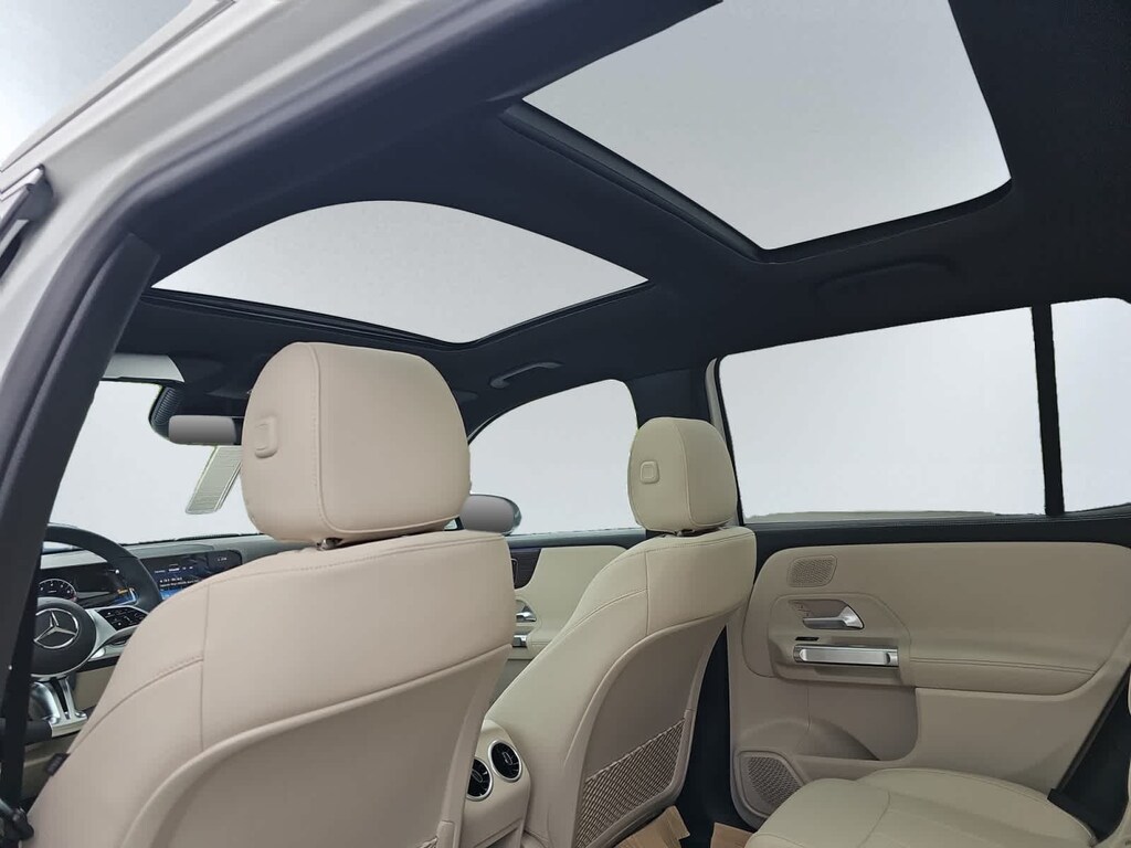 New 2026 Mercedes-Benz GLB 250 4MATIC SUV
