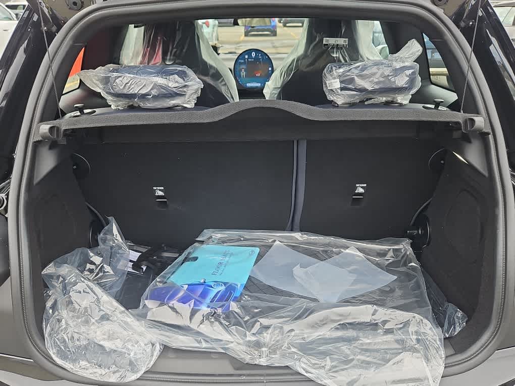2026 MINI Hardtop 2 Door S - Photo 18