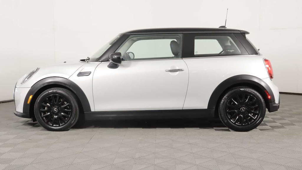 Used 2022 MINI Hardtop 2 Door Cooper Hatchback