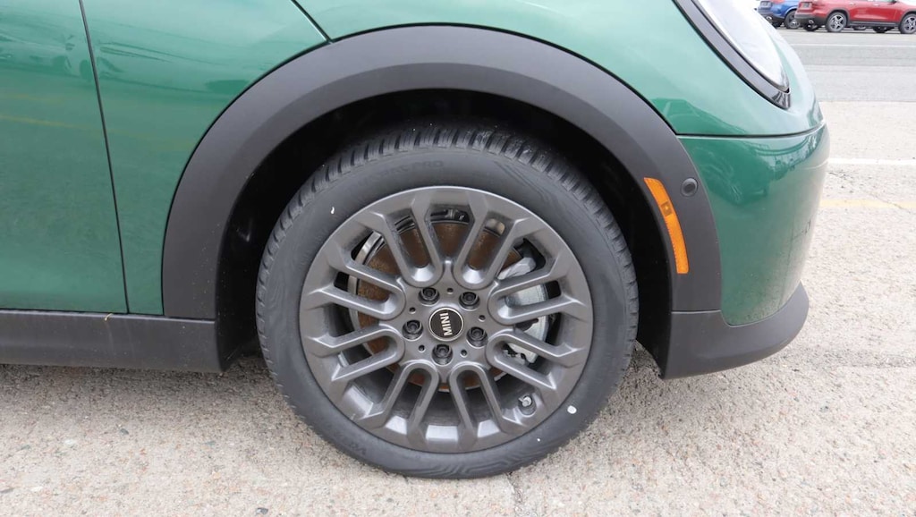 New 2026 MINI 4 Door Signature Plus Sedan