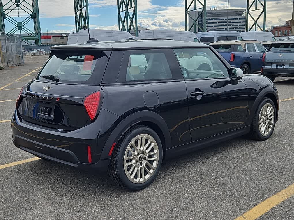 2026 MINI Hardtop 2 Door S - Photo 4