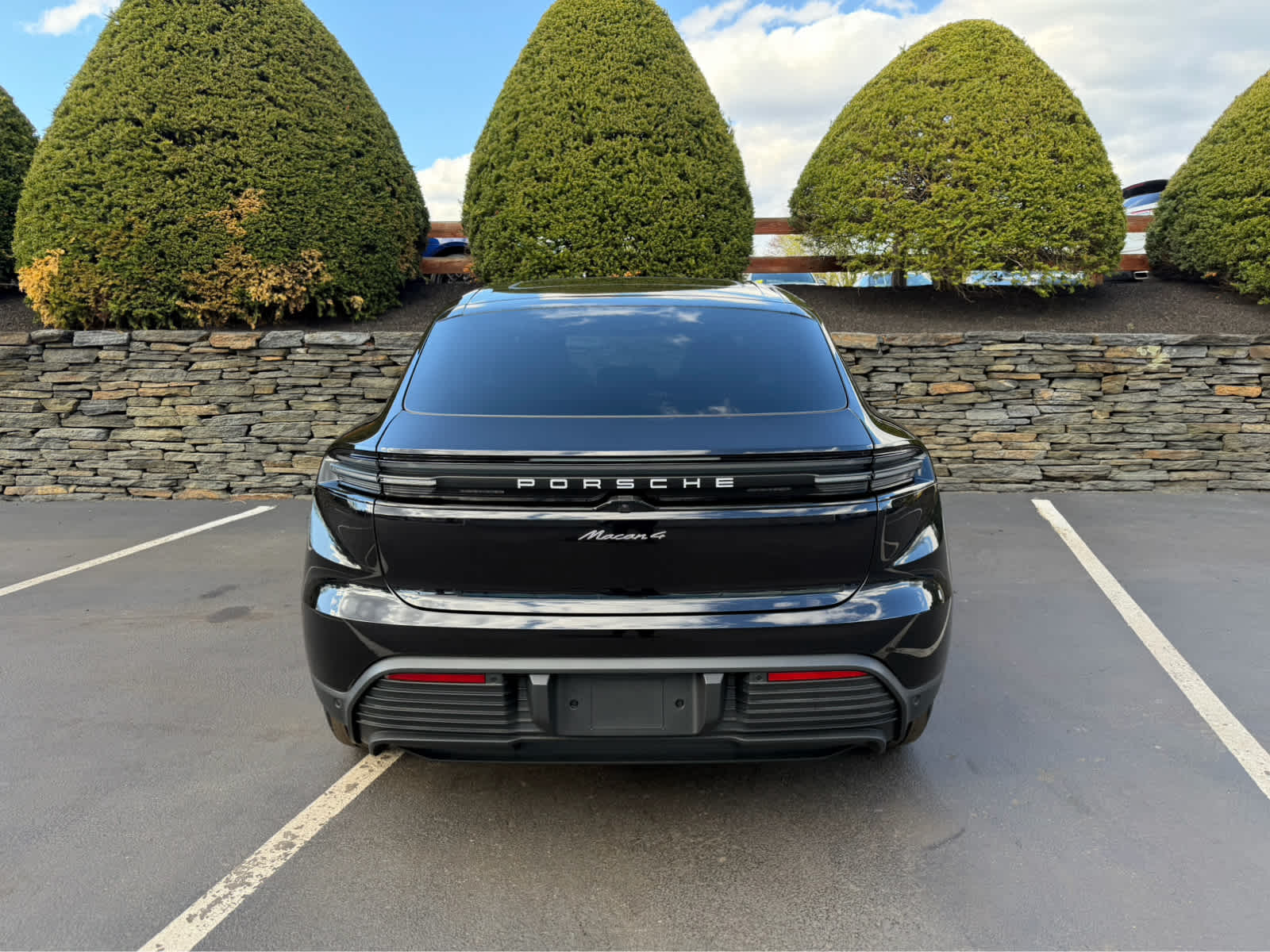 2026 Porsche Macan Base - Photo 9