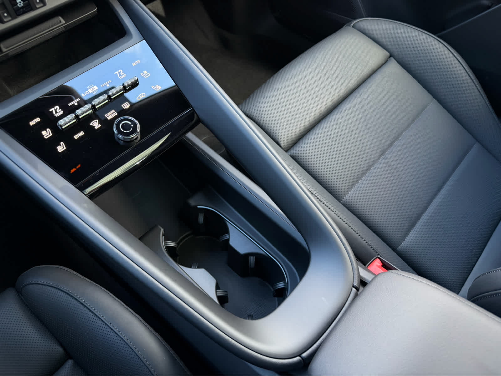 2026 Porsche Macan Base - Photo 29