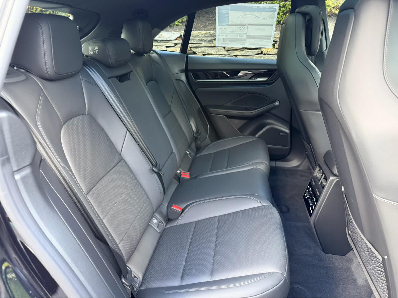 2026 Porsche Macan Base - Photo 23