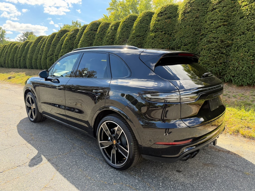 Certified 2022 Porsche Cayenne Turbo SUV