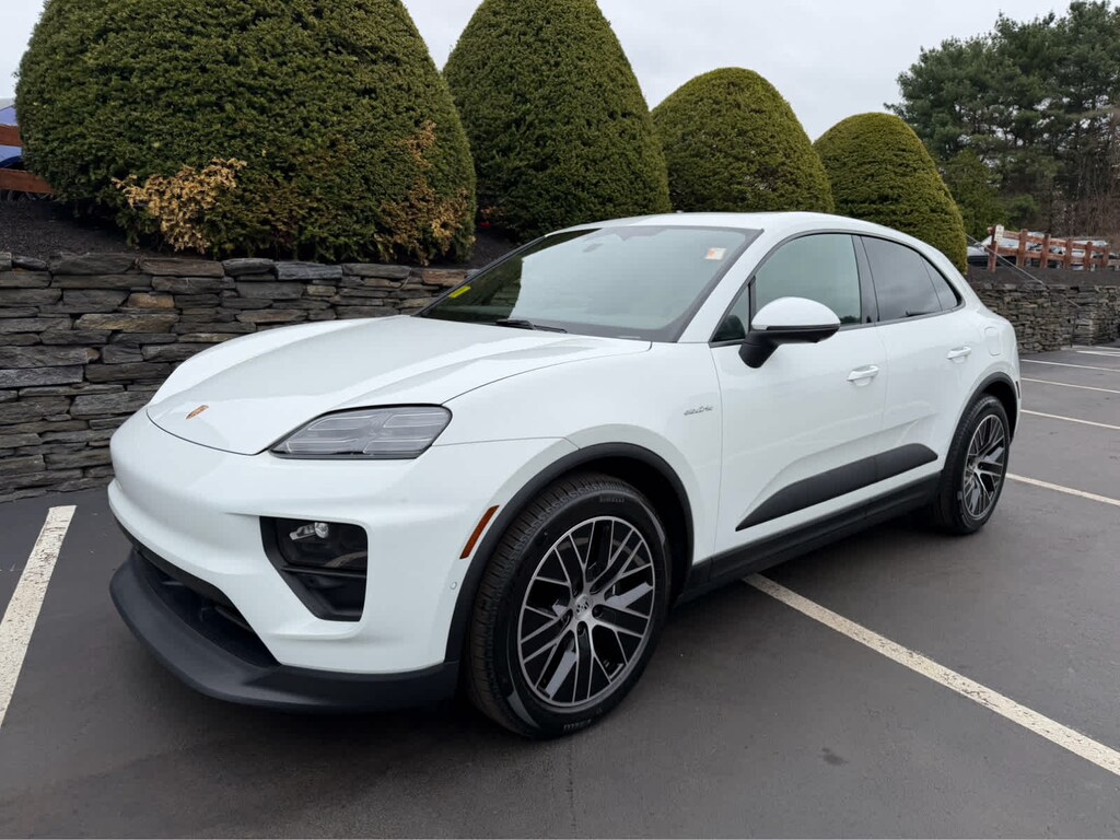 New 2026 Porsche Macan Electric 4 SUV