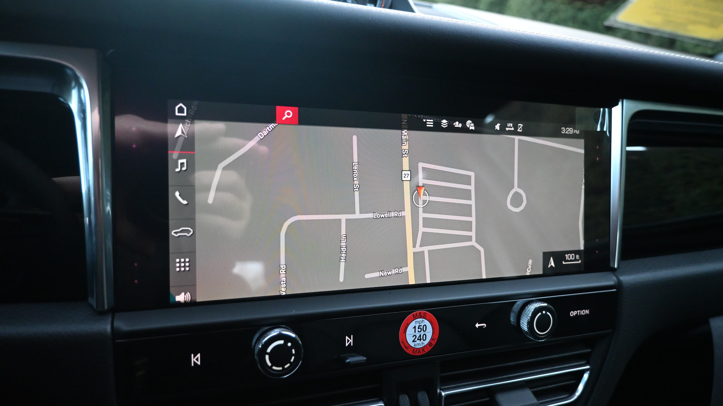 2026 Porsche Macan T - Photo 20