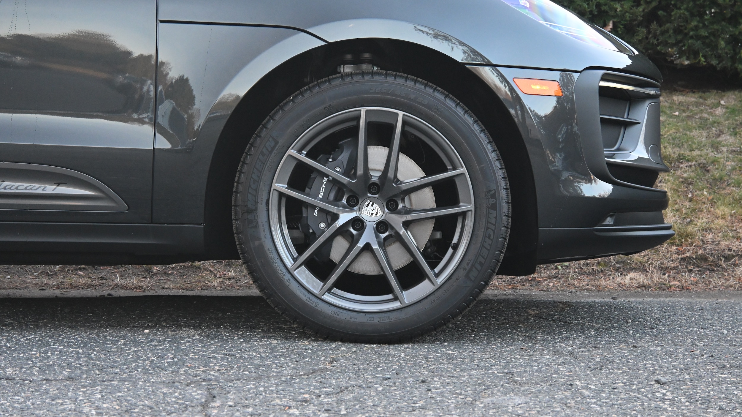 2026 Porsche Macan T - Photo 12