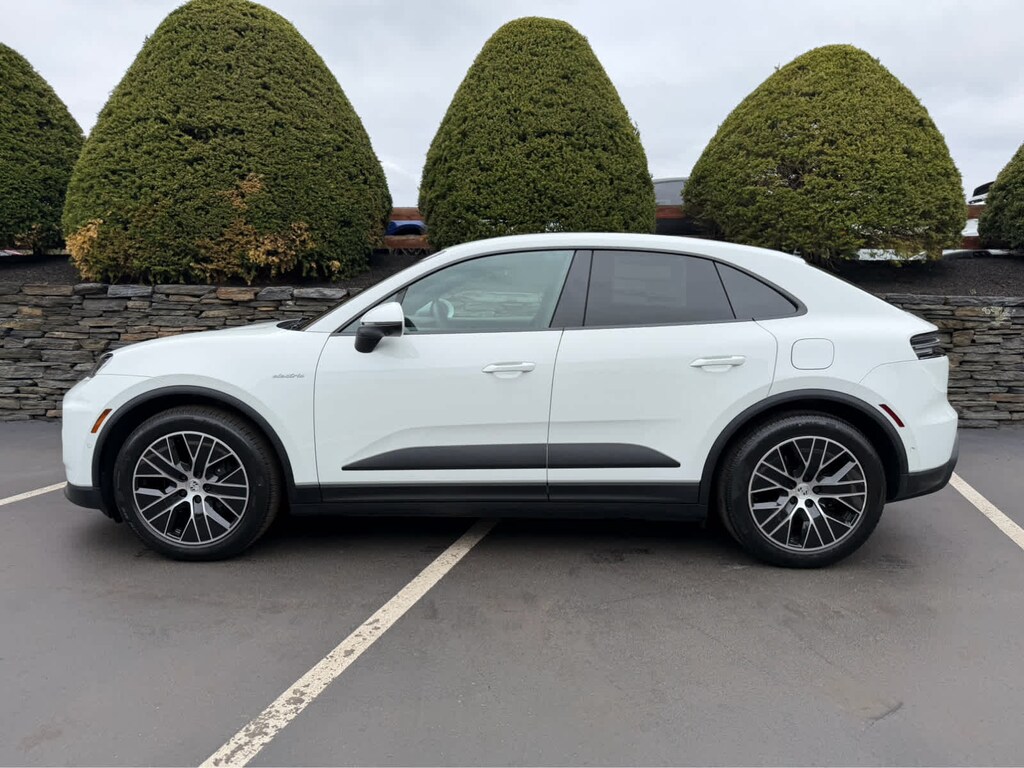 New 2026 Porsche Macan Electric 4 SUV