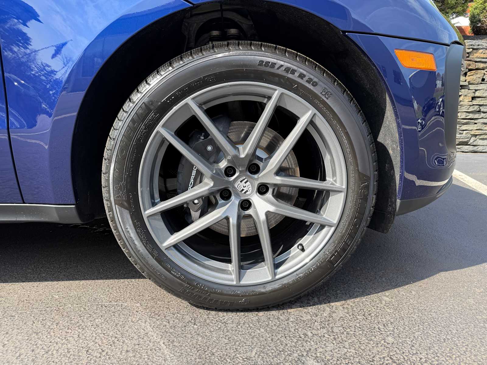 2026 Porsche Macan T - Photo 12