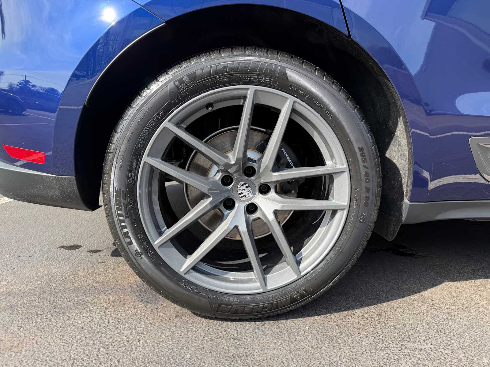 2026 Porsche Macan T - Photo 11