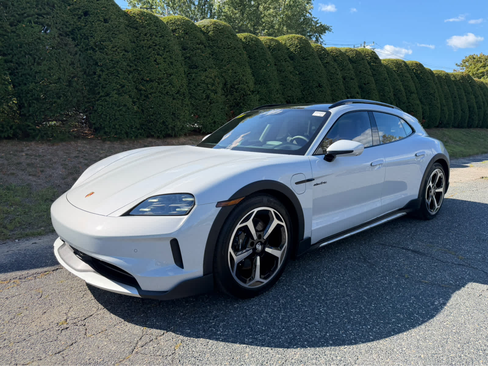  Porsche Taycan Cross Turismo